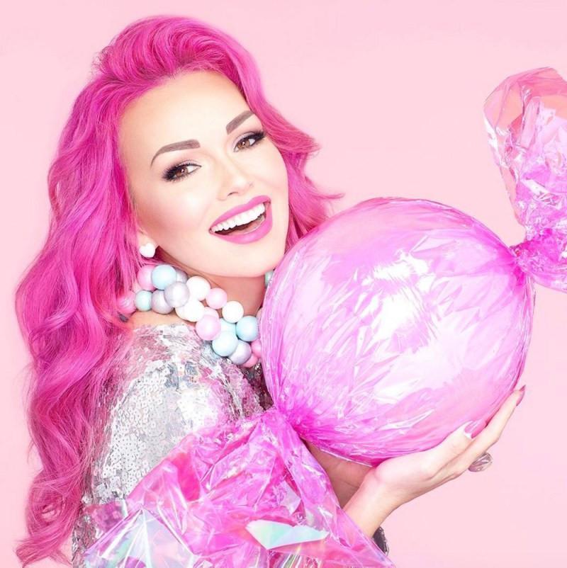 Too Faced X Kandee Johnson