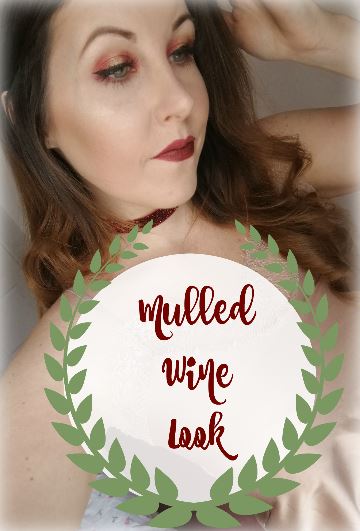 Mulled wine makeup look
